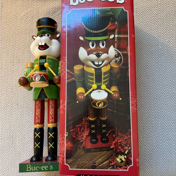 NEW IN BOX 2024 Buc-ee’s Nutcracker Festive Christmas Decoration 16” - Picture 8 of 14